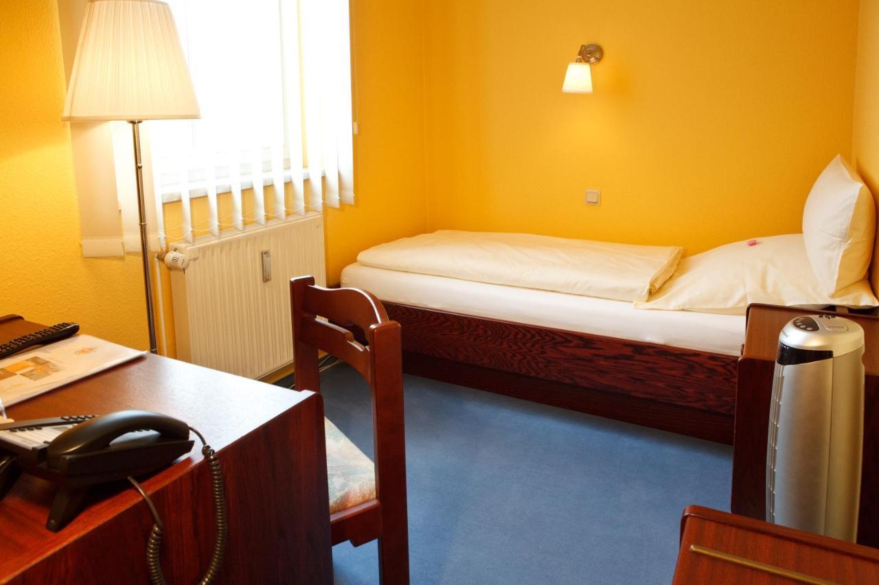 Landhotel Zum Pottkuchen Kalbe  Eksteriør billede
