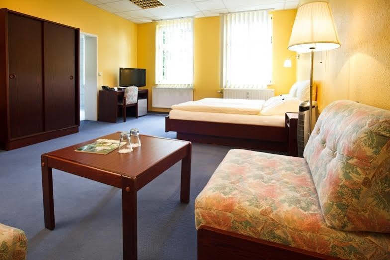 Landhotel Zum Pottkuchen Kalbe  Eksteriør billede